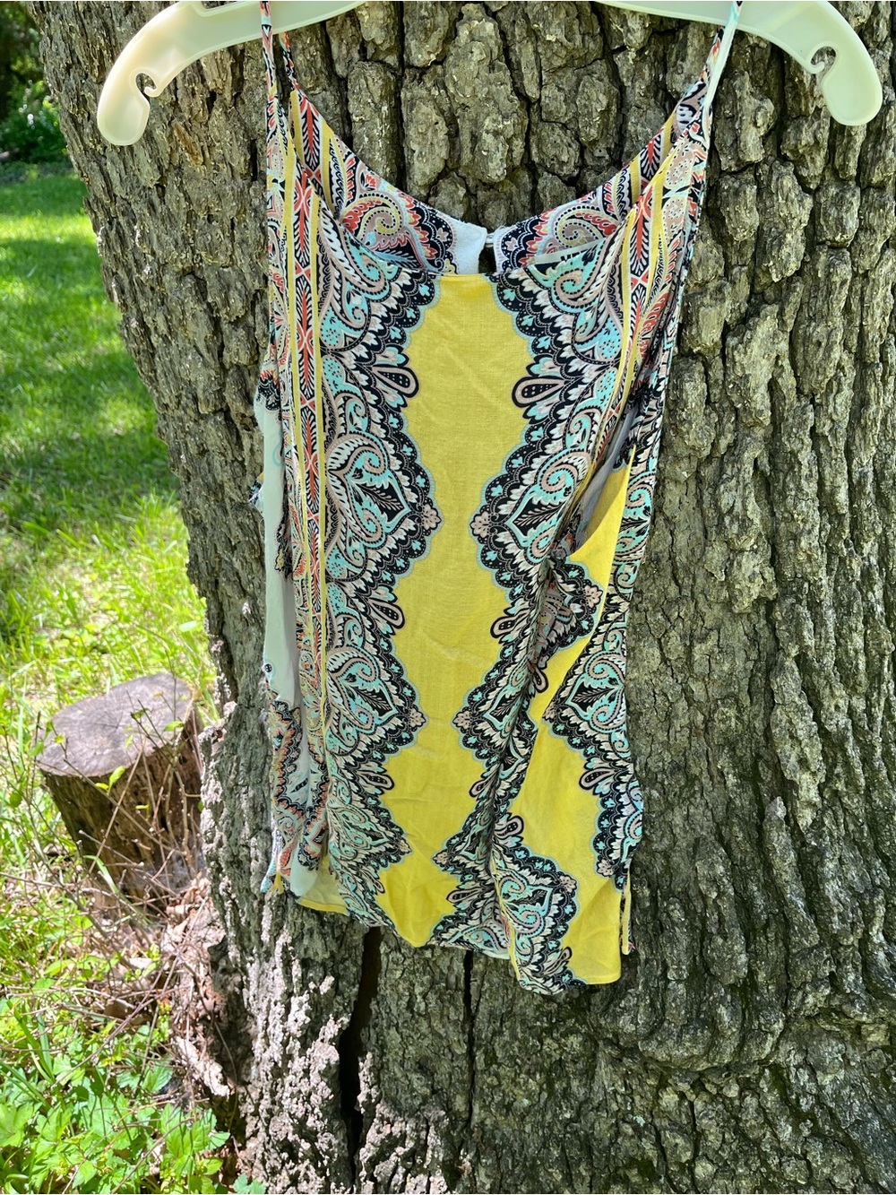⭐️Verse Mandala Print Sleeveless Blouse in size XL
